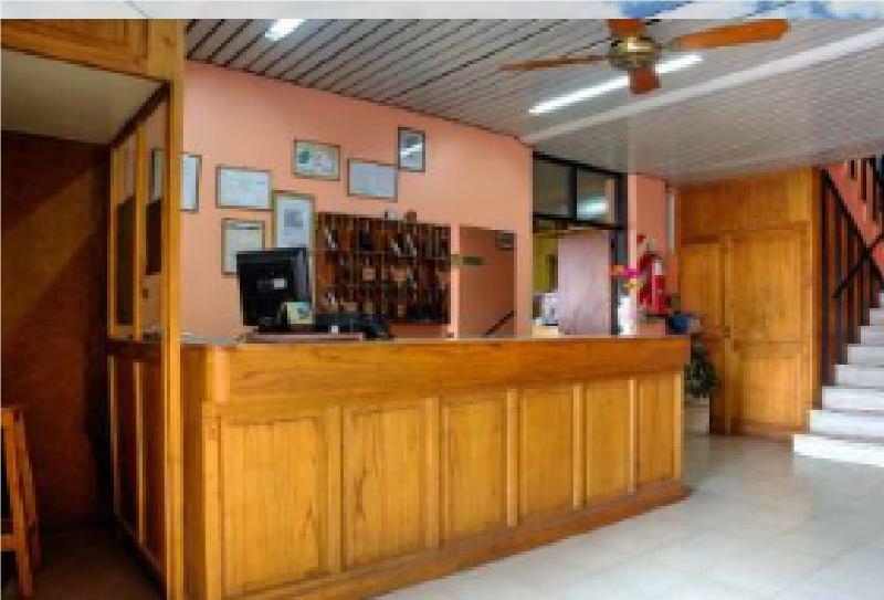 Bari Hotel Capdevila Ngoại thất bức ảnh